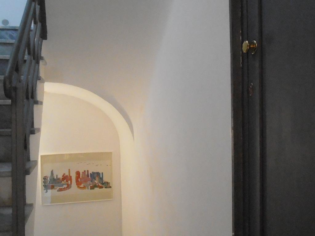 La Residenza Napoli Chiaia Short Let Apartment Superior Via Chiaia 82 Exterior photo